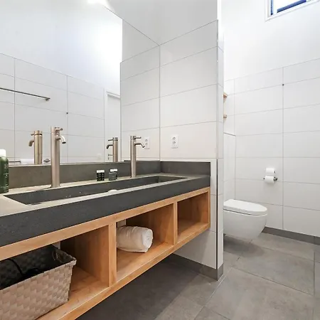 Villa Super Deluxe 6p - Omringd Door - 27 *