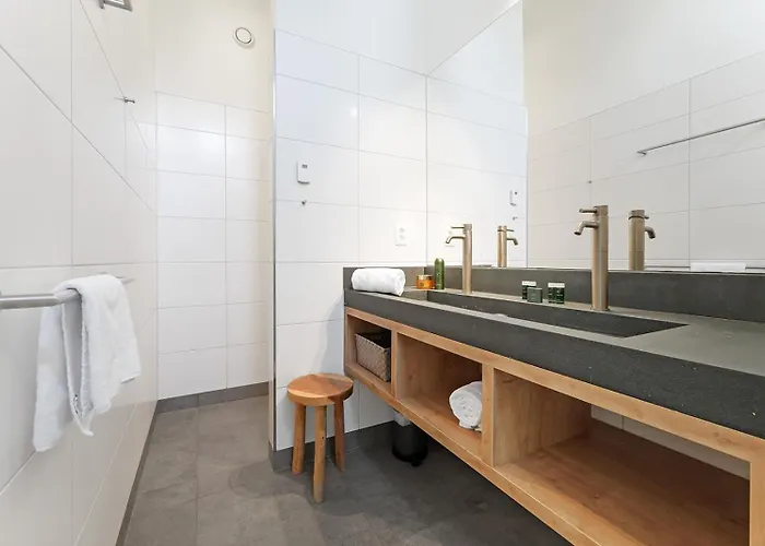 Super Deluxe 6p - Omringd Door - 27 Villa *