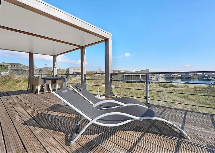 Super Deluxe 6p - Omringd Door - 27 * Ouddorp