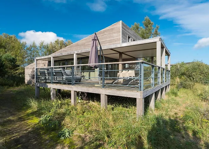 Super Deluxe 6p - Omringd Door - 27 Willa *